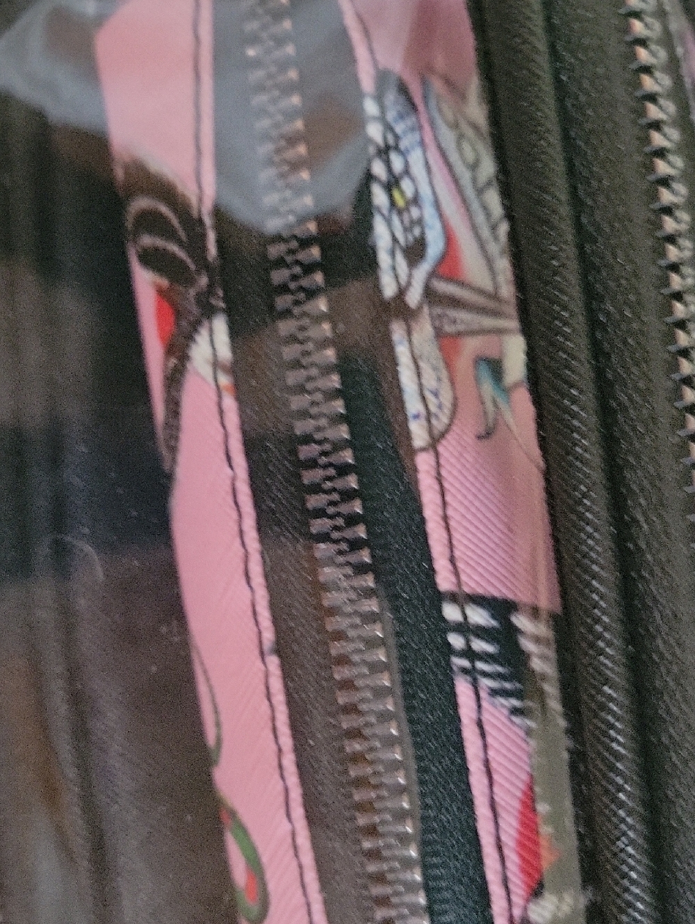 Ed Hardy Black Cosmetic Case with Pink Tattoo Print - Picture 3 of 5